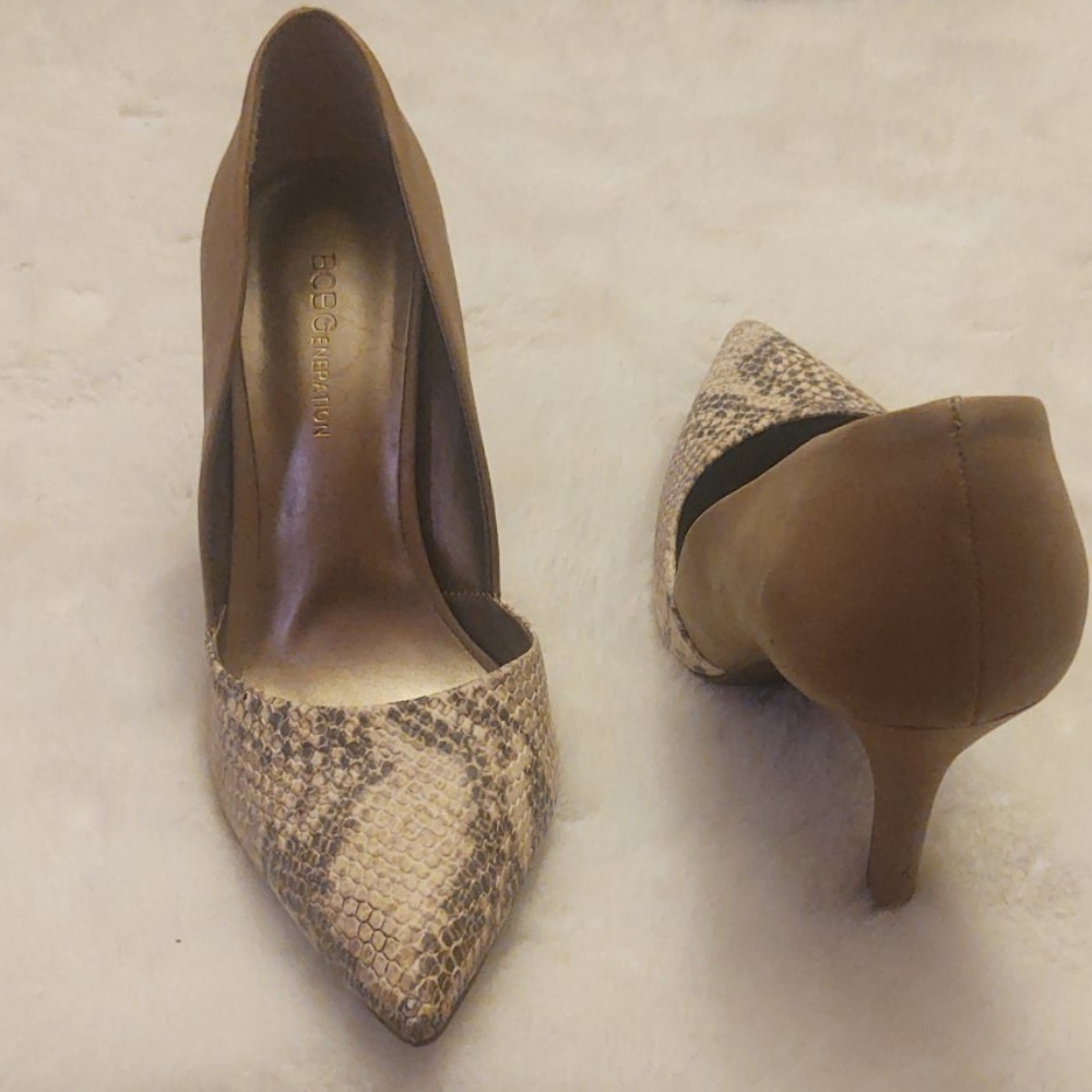 Heels - Picture 2 of 2